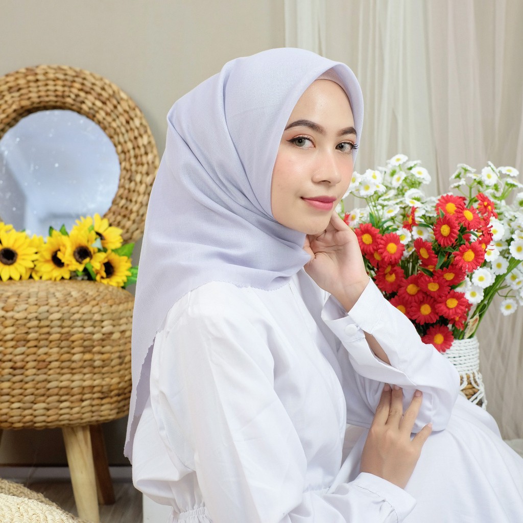 SEKVU - HIJAB SEGI EMPAT POLOS KATUN VOAL ULTRAVINE LASER CUT 110X110CM / HIJAN MUSLIM / KERUDUNG