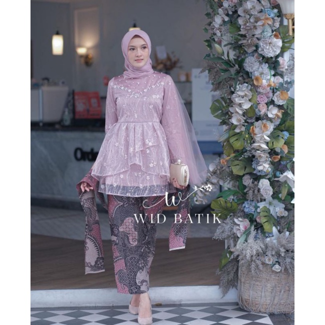 MEGAN SERIES COUPLE ( LYLAAC ) KEBAYA MODERN SET COUPLE KEBAYA BROKAT