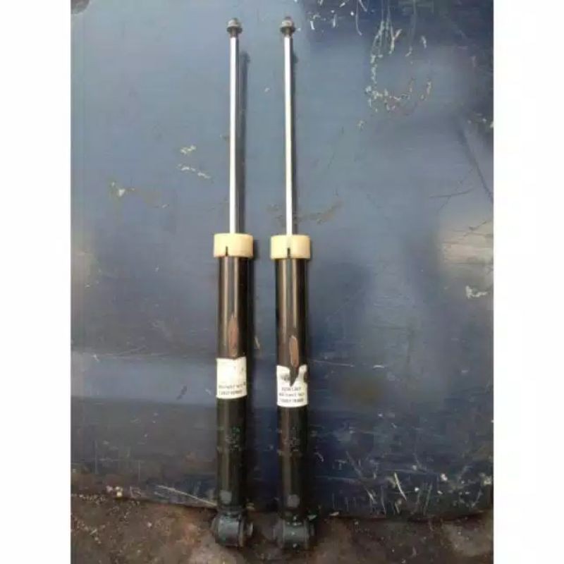 shock breaker Chevrolet spin belakang