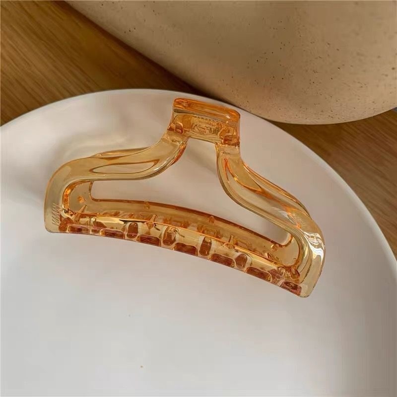 Retro Style Transparent Acrylic Hair Claw Bathing Makeup Grab Hair Accessories for Women