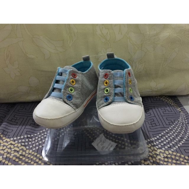 Sepatu Anak pipiniko