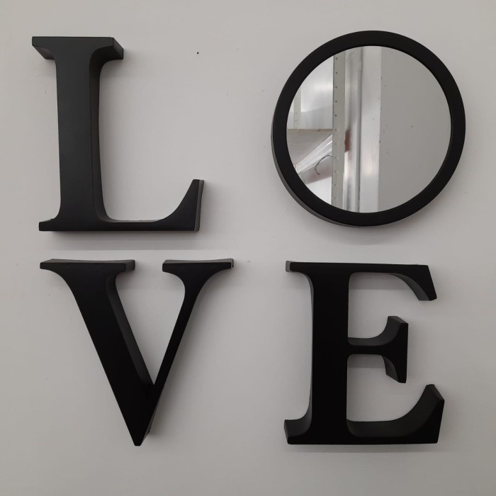 Pajangan Hiasan Dinding Home & Love Informa - Black Love