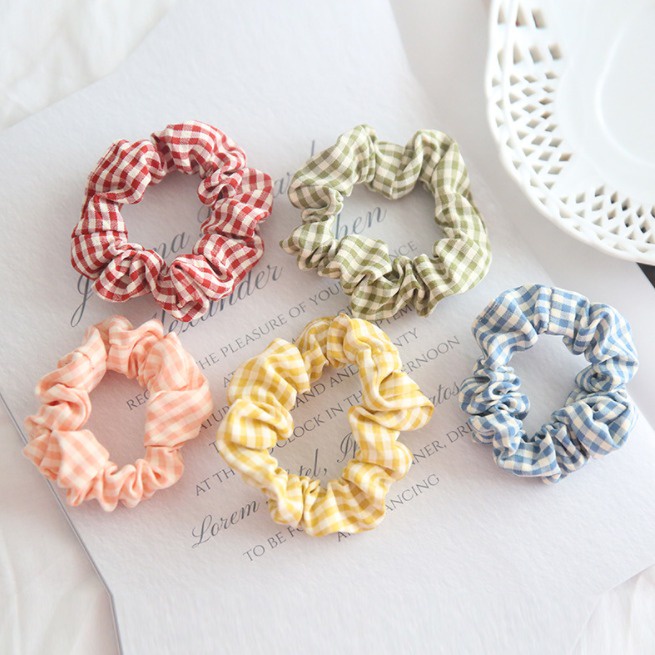 Ikat Rambut Gaya Korea / Scrunchie Kunciran Rambut Motif Petak / Scrunchie import