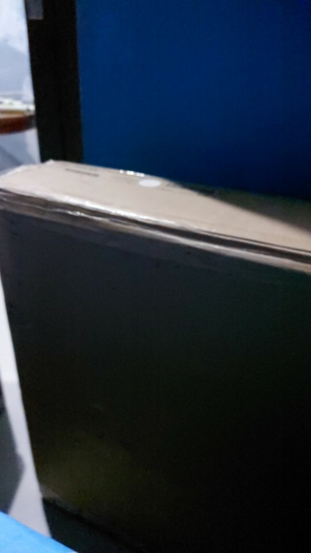 Micke Unit Laci Beroda Putih - Hitam Cokelat