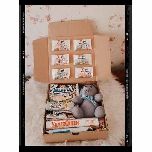 

(WHITE SET) SNACK BOX/ HAMPERS/ GIFT BOX/ KADO ULANG TAHUN/ KADO MURAH
