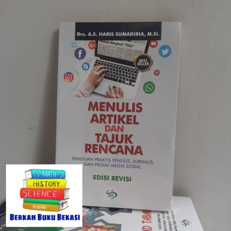 BUKU MENULIS ARTIKEL DAN TAJUK RENCANA