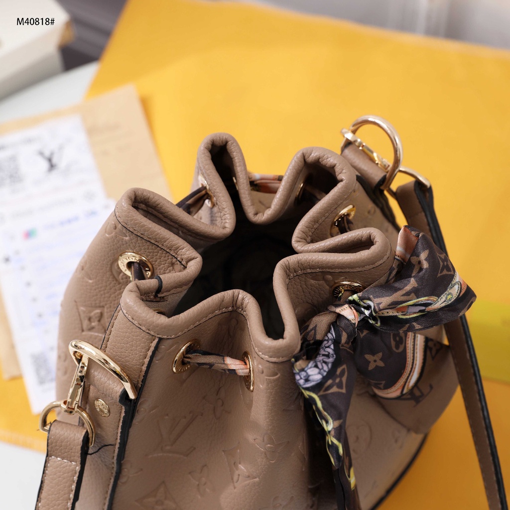 Bucket Bag With #M40818