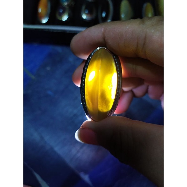 Cincin Batu Pandan Nanas Madu