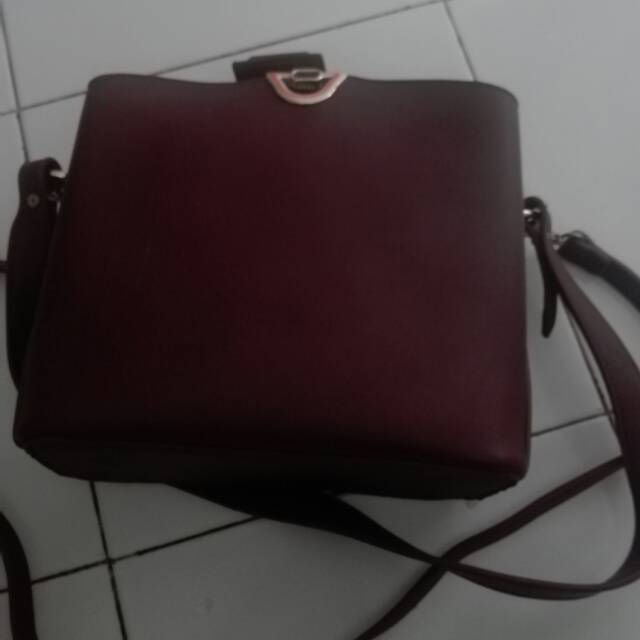 Tas Emsio by Elisabeth