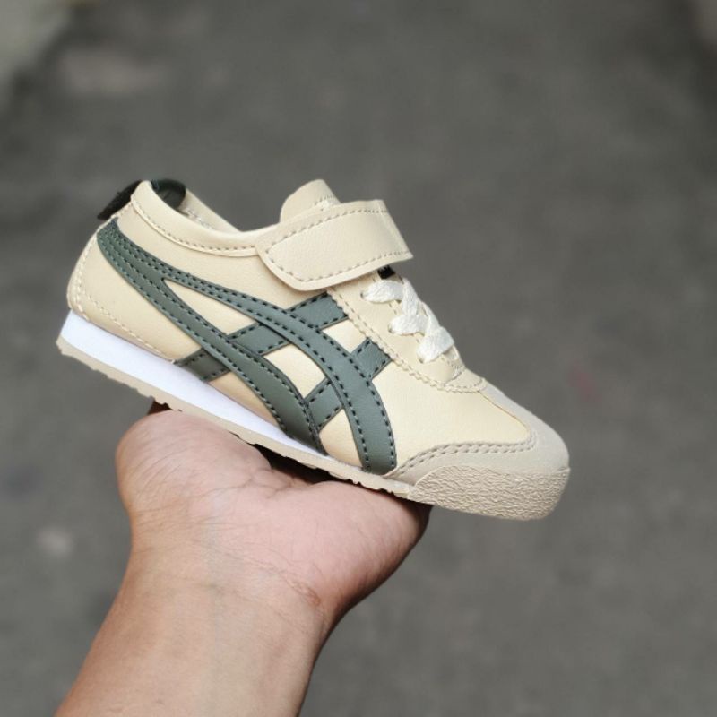 SEPATU SNEAKERS ANAK LAKI / SEPATU ANAK PEREMPUAN TERLARIS