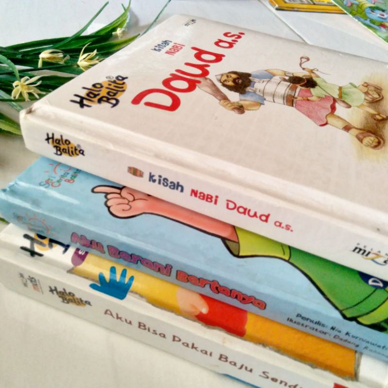 BOARDBOOK HALO BALITA Seri Cerita Balita HaloBalita Berbagai Judul HC Bahasa Indonesia dan Bilingual Preloved-1