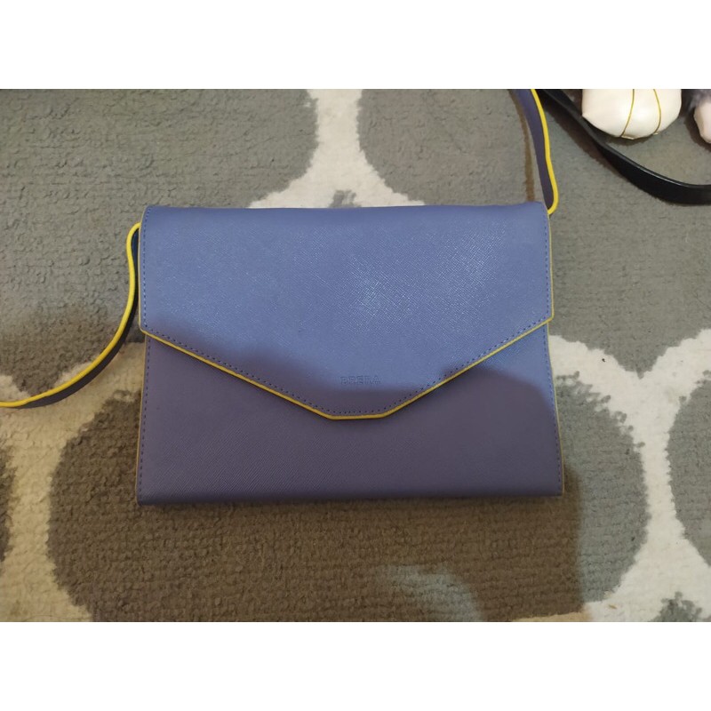 preloved brera sling bag