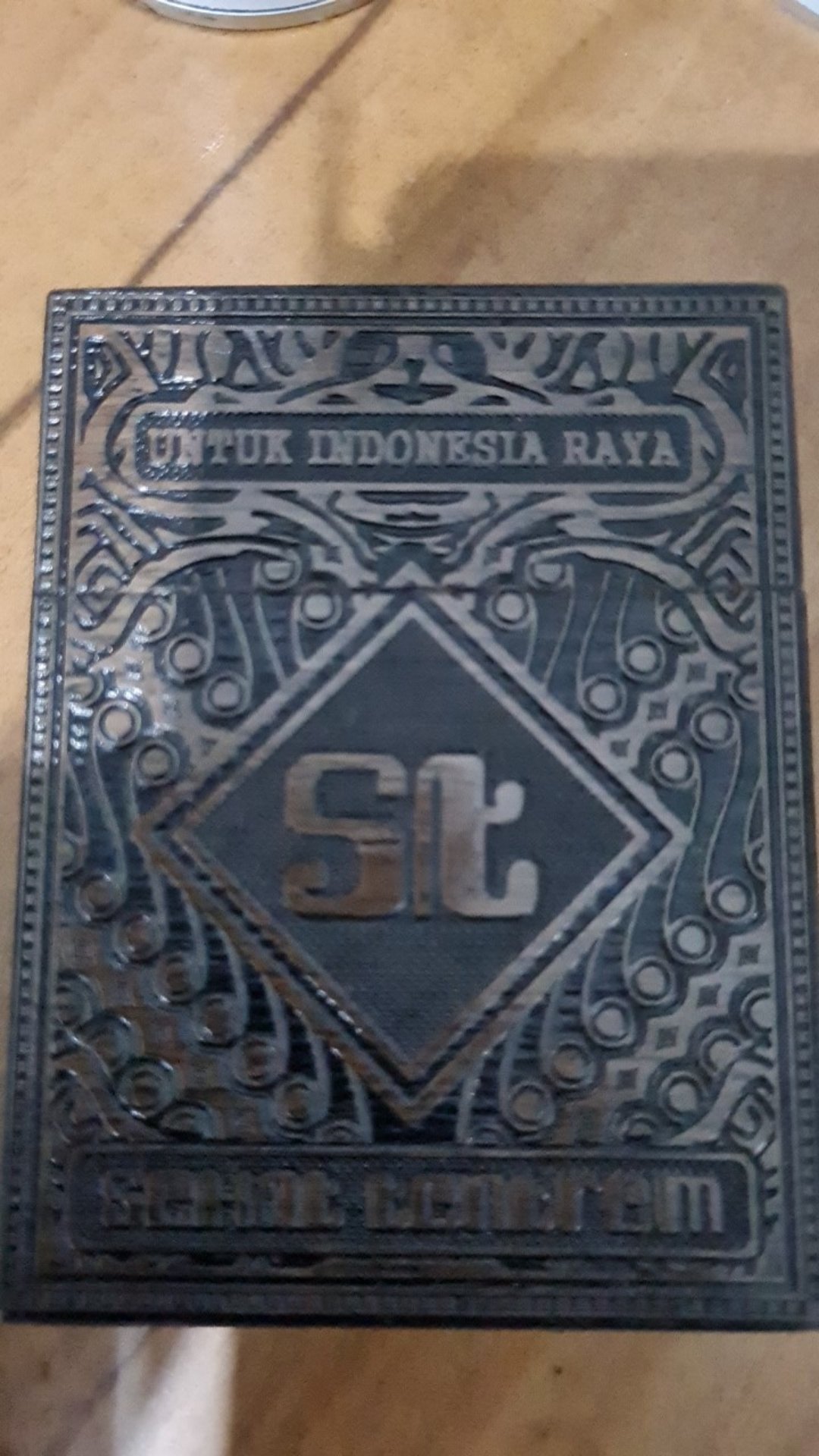 Kotak Kayu, Custom Ukir Laser Nama/foto/logo, Tempat Penyimpanan,  Isi 16 Batang,  Grafir Nama,