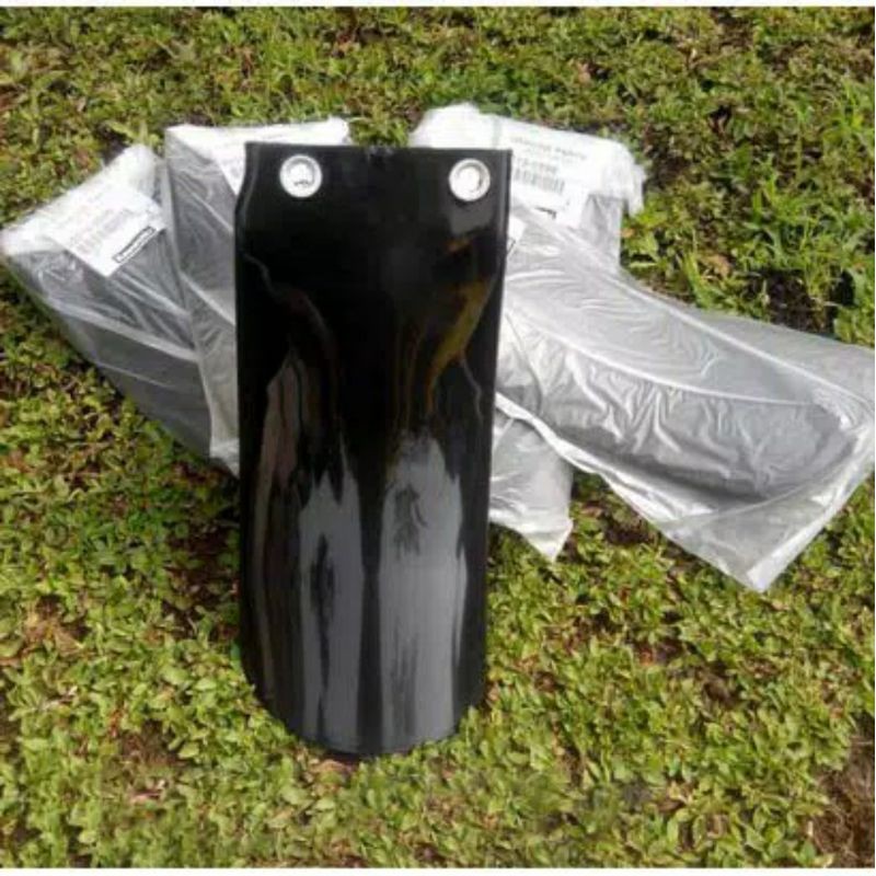 penahan lumpur cepet lumpur pelindung shok belakang klx 150 ori