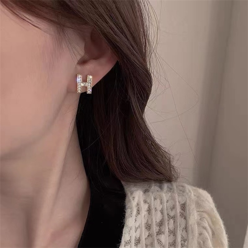 Anting Tusuk Silver 925 Desain Huruf H Hias Berlian Gaya Korea Untuk Wanita