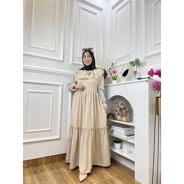 Alesya Dress