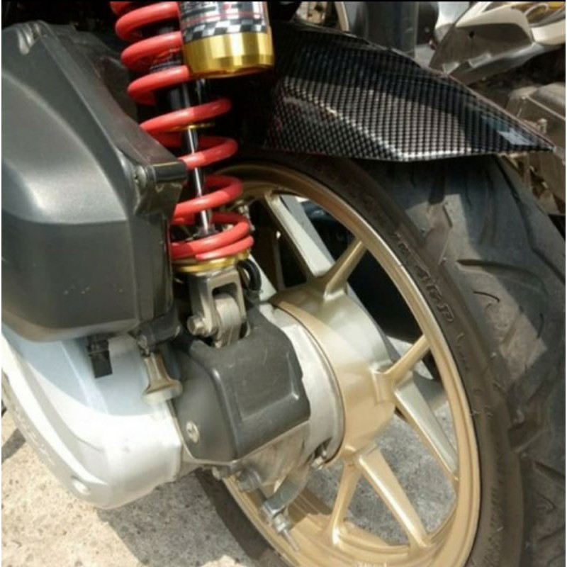 Hugger spakbor kolong honda vario 150 125 carbon