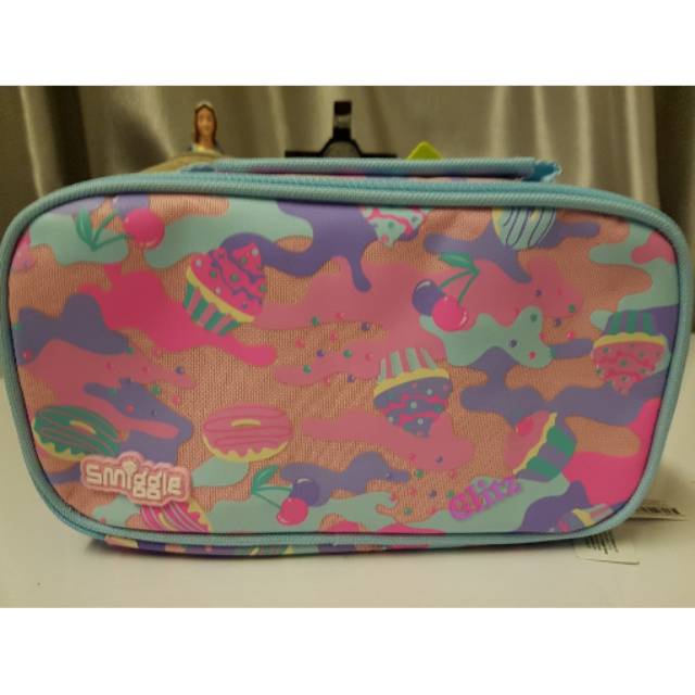 

SMIGGLE PENCIL CASE
