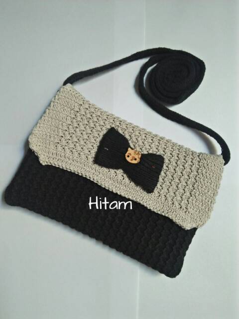 TAS RAJUT SLEMPANG HP MoTIF PITA.