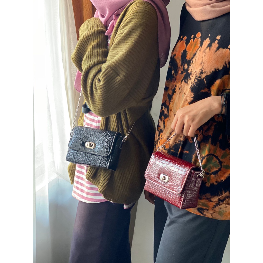 Tas Slempang Wanita Model Mini Terbaru Agustus 2022 Anti Import Local Pride CARICA Bag Original by Andari