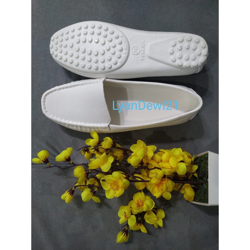 SEPATU WANITA KARET PUTIH#SEPATU KARYAWAN WARNA PUTIH