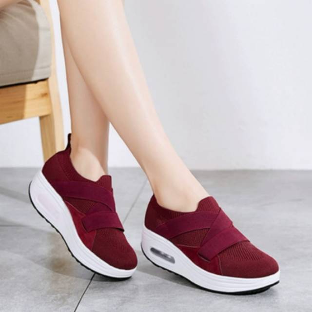 QZ - Shaina Sepatu Sneakers Karet Wanita RT 01