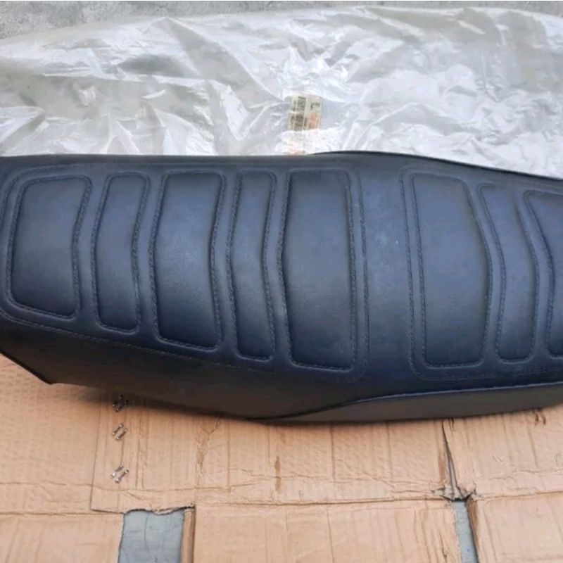 JOK ASSY TEMPAT DUDUK KOMPLIT 3HB RX115 RXS RX SPESIAL SPECIAL S YT RXR ORI ASLI ORIGINAL YAMAHA NOS