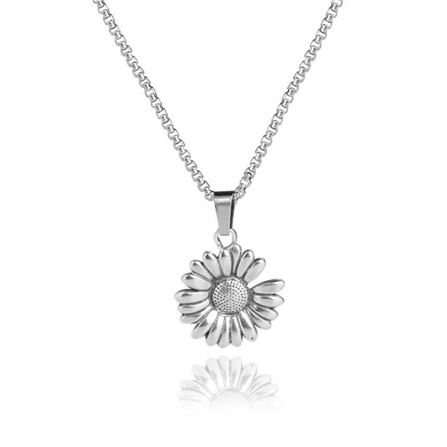 Korea Dongdaemun little Daisy kalung wanita trendi fashion pendek kalung sweater chain in titanium b