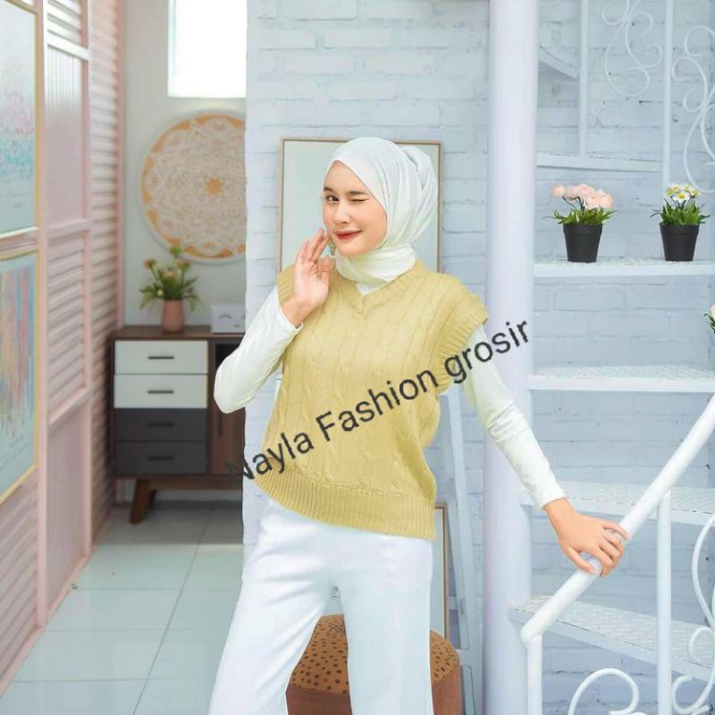 CABLE LING VEST RAJUT/ROMPI VEST RAJUT WANITA TERBARU/OUTWEAR WANITA KEKINIAN/FASHION WANITA/JAKET RAJUT PREMIUM/BAGUS/BERKUALITAS