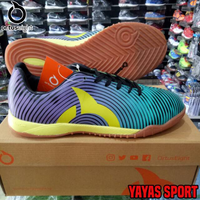SEPATU FUTSAL ORTUSEIGHT HELIOS IN HIJAU