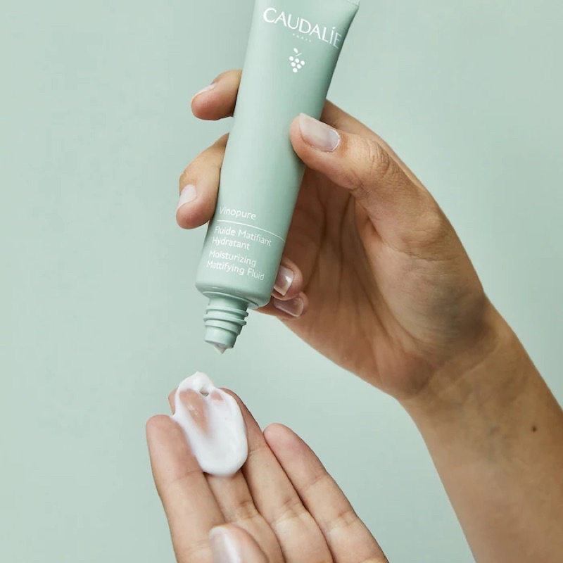 CAUDALIE -  Vinopure Moisturizing Mattifying Fluid - CAUDALIE Moisturizer