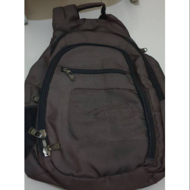 Ransel tas punggung kuliah kerja laptop camel active original preloved