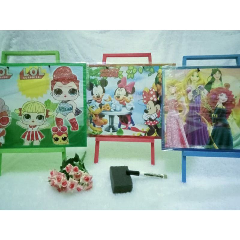 

Papan tulis kerakter murah/satu set