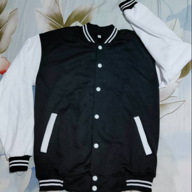 Jacket varsity putih hitam