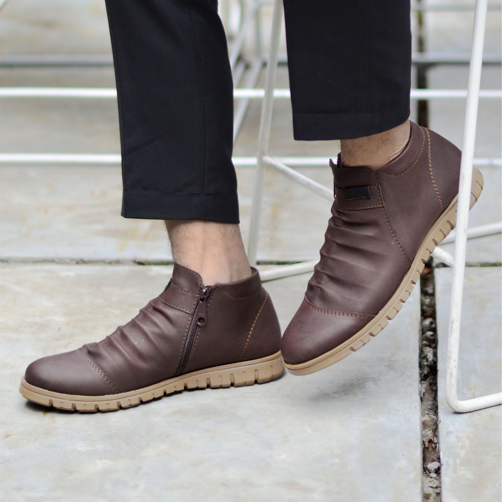 Sepatu Boots Zipper Resleting ANTONY High Warna Hitam Sepatu Boots Zipper Resleting ANTONY High Warna Hitam