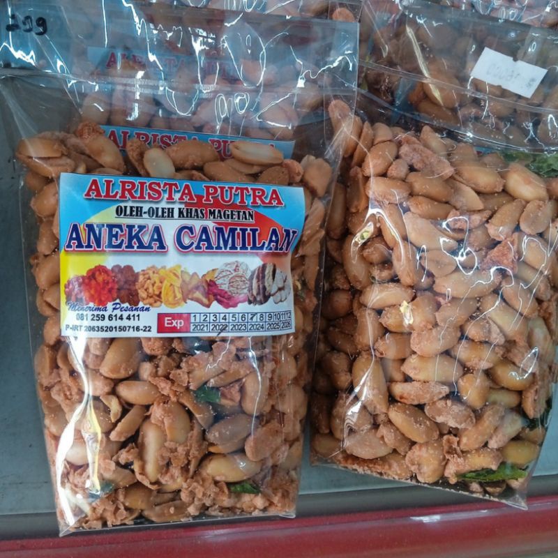 

Kacang thailand kacang bangkok Cemilan snack kiloan jajanan lebaran makanan ringan asli enak
