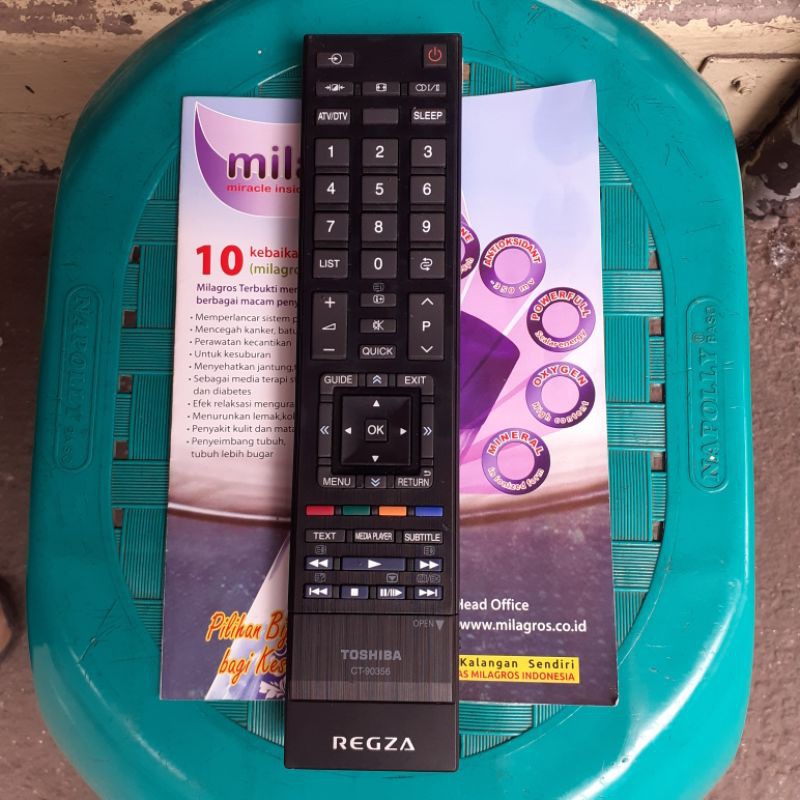 Remote TV LCD TOSHIBA REGZA Original . Seri CT - 90356 .