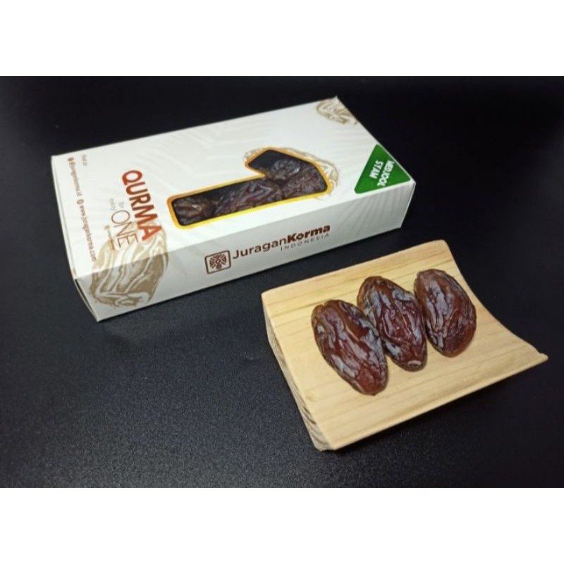 

PREMIUM MEDJOOL SYAM/ PALESTINIAN MEDJOOL (KURMA ONE) 500 Gram
