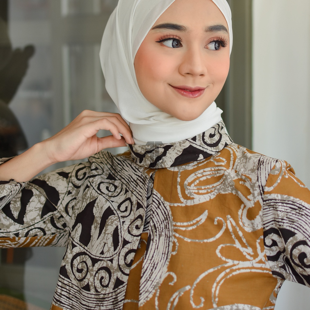 FITTINGROOM11 Blouse Batik - Malika Blouse