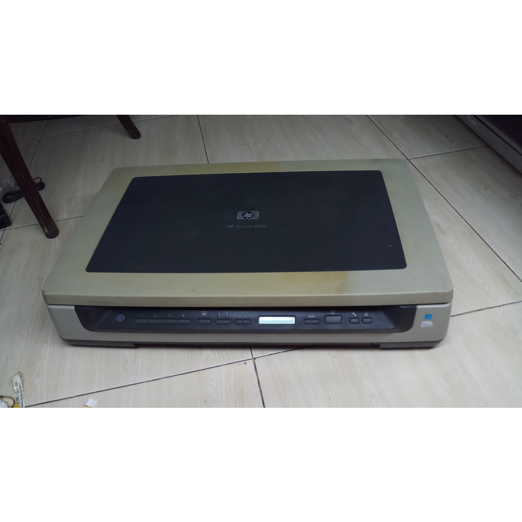 Scanner F4  HP Scanjet 8300