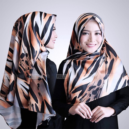 ( BUY 1 GET 1 FREE ) Kerudung Satin Murah Motif Loreng Army Premium Model Jilbab Segitiga Instan Ori