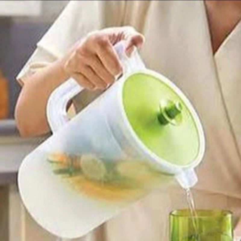tupperware pitcher 2 L - teko air minum - wadah air minum
