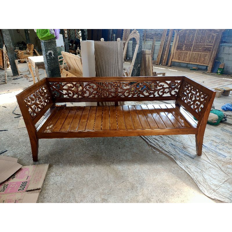 MODEL BANGKU BALEBALE CUMI RISBAN