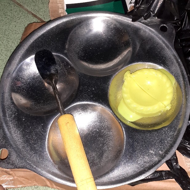 Cetakan Serbaguna 4 Lubang / Cetakan  Kue Cubit, Lumpur, Apem Free Sutil