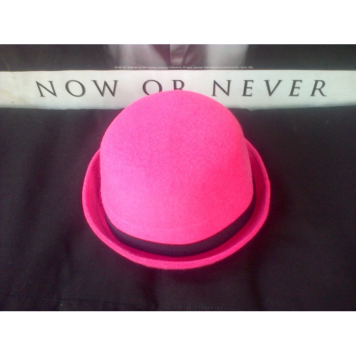 hat pink