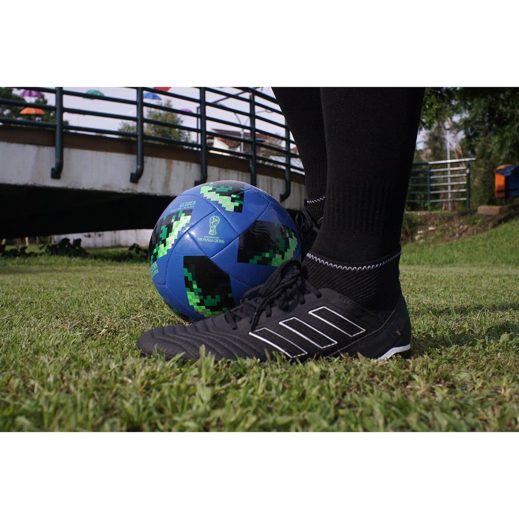 Sepatu Futsal Adidas Predator Tango 18.3 IN Black White  Original.