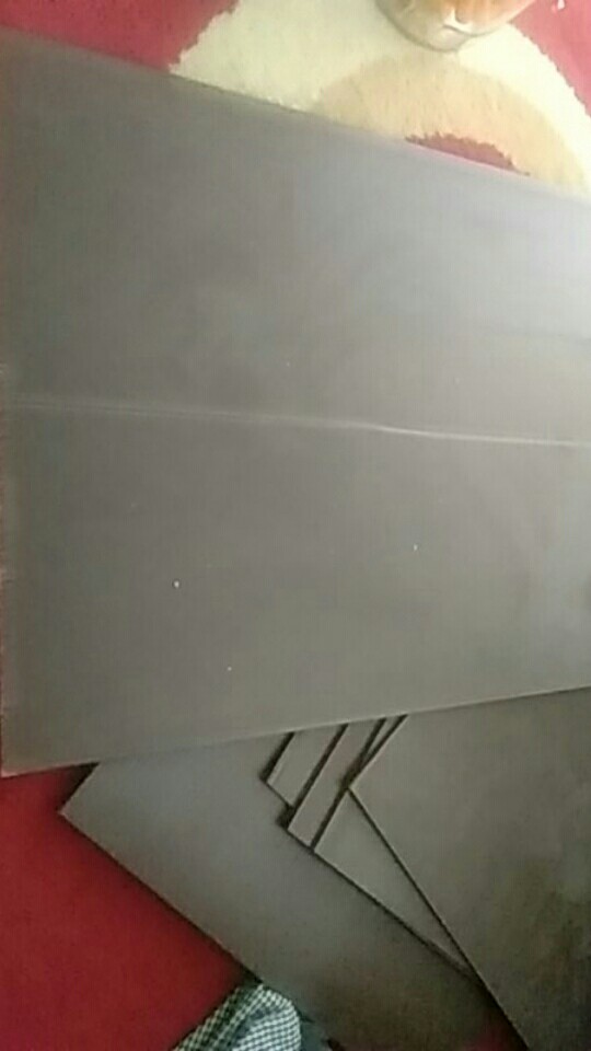 Impraboard ( Tanpa Lubang ) Dimensi : 31cm X 39cm X 3mm