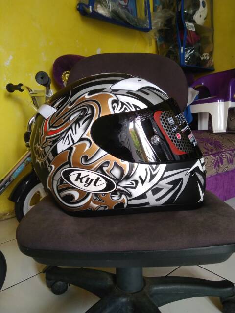 HELM KYT C4 TECH MOTIF FADLY SPECIAL EDITION | HELM BALAP