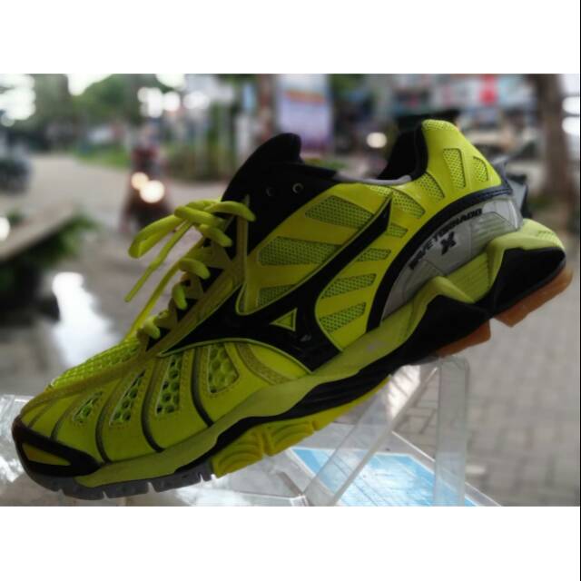 Sepatu Voli original