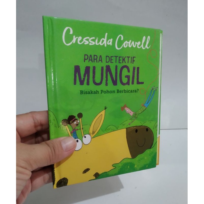 Buku anak dari MC Donald. Buku saku. Preloved. Hard cover. Cressida Cowell. Para detektif mungil. Bi